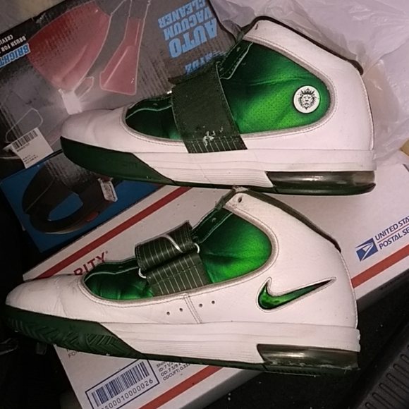 nike lebron zoom soldier 4